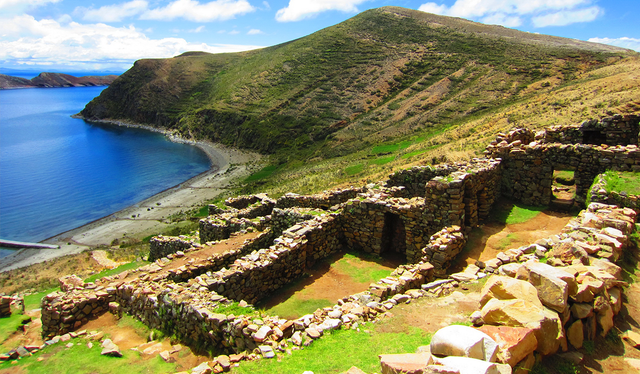  En la Isla del Sol fue donde Viracocha, el dios creador, ordenó a sus hijos Manco Cápac y Mama Ocllo emprender su viaje hacia el Cusco. Foto: Travel Andes   