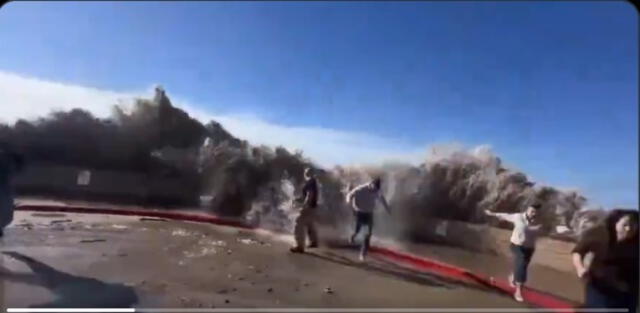 Preciso momento donde el terremoto en California genera que el mar se expanda y afecte a los residentes que se encontraban allí. Foto: X   