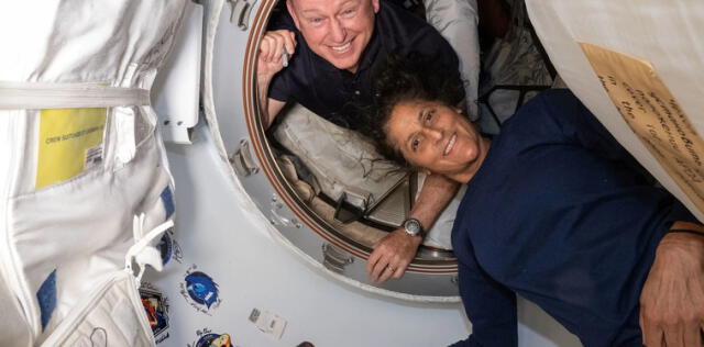  Los astronautas de la NASA, Butch Wilmore y Suni Williams volverán en febrero del 2025. Foto: EFE   