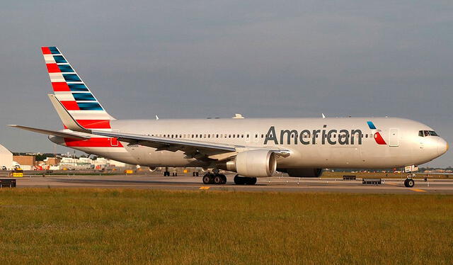  American Airlines introdujo una nueva regla en el proceso de abordaje en más de 100 aeropuertos de Estados Unidos. Foto: Revista Travel Manager   