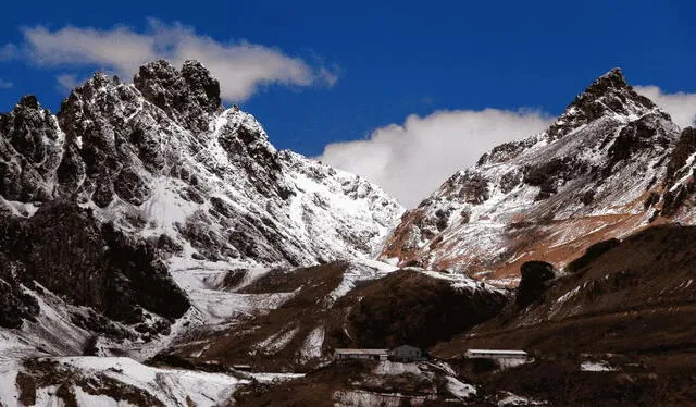  Ticlio, ubicado a 4,818 metros sobre el nivel del mar, es uno de los pasos de montaña más emblemáticos y visitados en el Perú. Foto: Facebook   