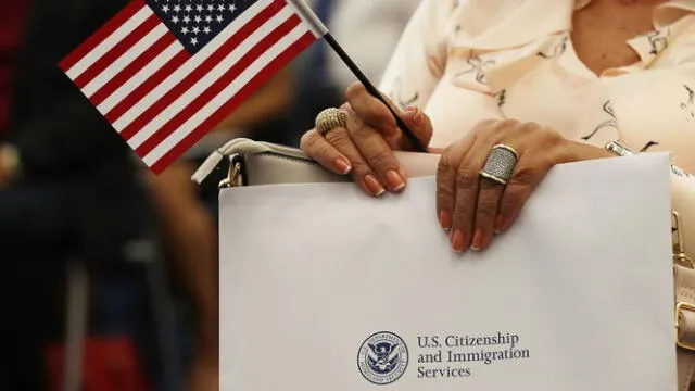 Obtener la ciudadanía americana es uno de los sueños de los residentes que buscan establecerse por mucho tiempo en EE. UU. Foto: Cloud Front    