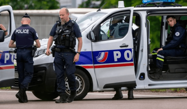  Autoridades francesas encontraron tres armas más en el coche del presunto homicida. Foto: EFE.    