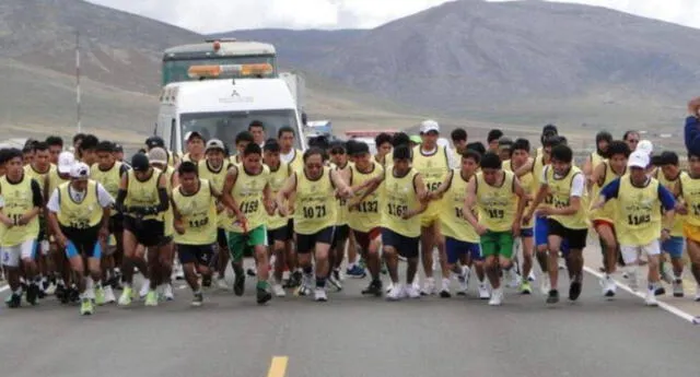  Con más de 4.000 m s. n. m., esta maratón es la alta del mundo, donde los participantes ponen a prueba su resistencia física. Foto: Perú.com   