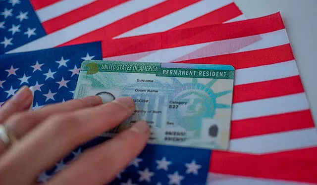  USCIS ofrece diferentes vías para solicitar la Green Card. Foto: Law Offices of Spar &amp; Bernstein   