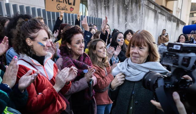  Gisèle Pelicot recibió el apoyo de las feministas que le mostraron su respaldo ante el abuso que sufrió. Foto: El HuffPost   