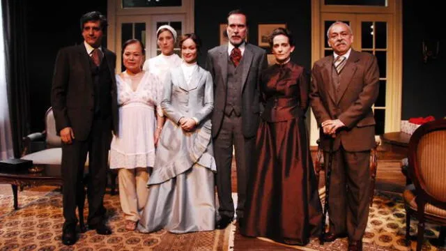 Miguel Iza en obra de teatro 'Casa de muñecas' 2013. Foto: Archivo LR   