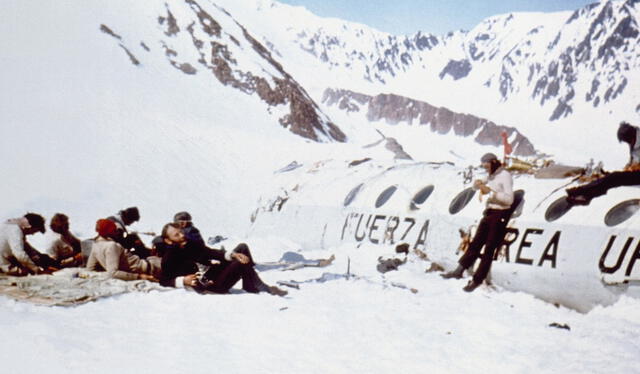  Los sobrevivientes se vieron obligados a tomar decisiones extremas para mantenerse con vida. Foto: Zenda   