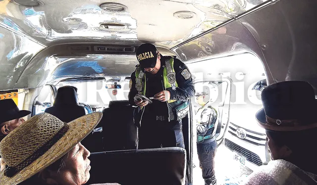 Los comercializadores viajan camuflados a la frontera con Bolivia, pese al riesgo de ser intervenidos. Foto: La República    