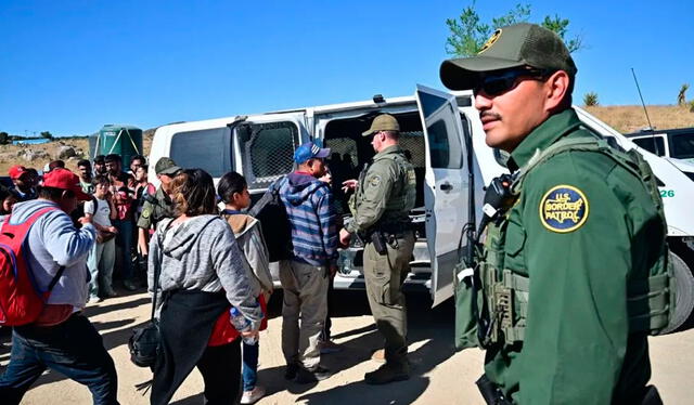  El ICE ha continuado trabajando en colaboración para asegurar la frontera y cumplir con sus objetivos de deportación. Foto: CNN   