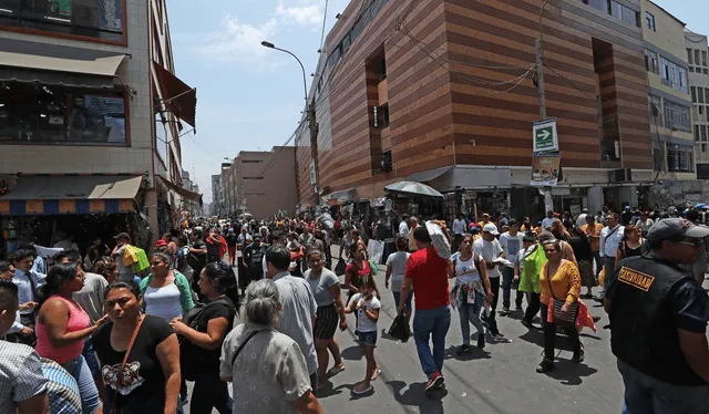 Mesa Redonda, una de los puntos más comerciales en el Perú. Foto: Perú Retail   