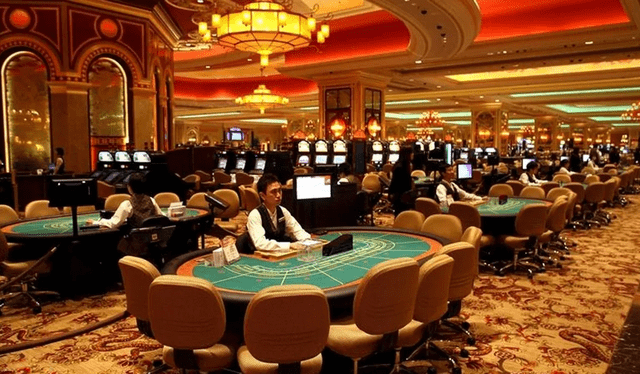  Ecuador se convirtió el segundo país de Latinoamérica en prohibir los casinos, después de Brasil, en donde son considerados ilegales y un delito menor desde 1946. Foto: Telecinco.    