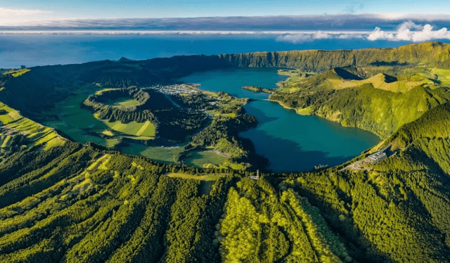  Las Islas Azores, lugar donde se encontró el tesoro submarino, son denominadas las islas secretas más aventureras de Europa. Foto: 20 Minutos.    