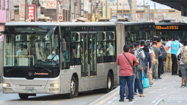 Pese a los cambios en las paradas del recorrido de la Ruta B, los horarios del servicio se mantienen iguales. Foto: Andina.   