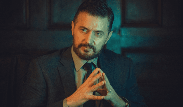  Richard Armitage. Foto: captura Netflix    