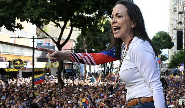  Machado lideró marcha en Caracas con cientos de venezolanos le mostraron su apoyo. Foto: AFP   