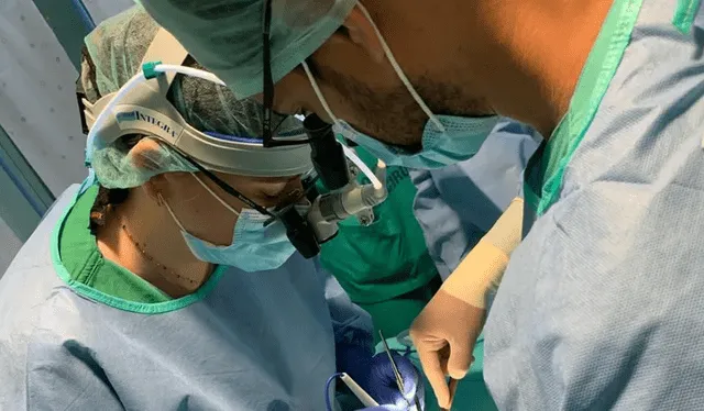  Carlos Velasco y Maria Vieitez, cirujanos cardíacos infantiles del Chuac.   