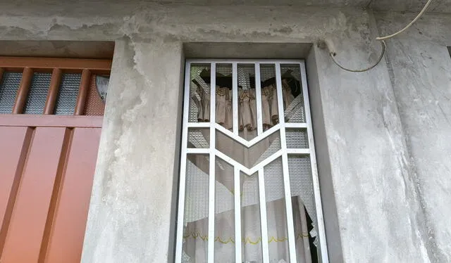  Las detonaciones dañaron las ventanas de las casas cercanas, Foto: Sergio Verde / Urpi-Lr    