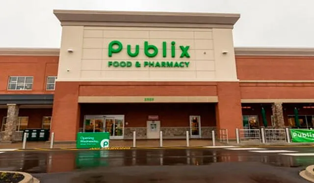  La tienda de Publix, que también celebró pues recibirá un bono por haber vendido un boleto ganador. Foto: Drug Store News   