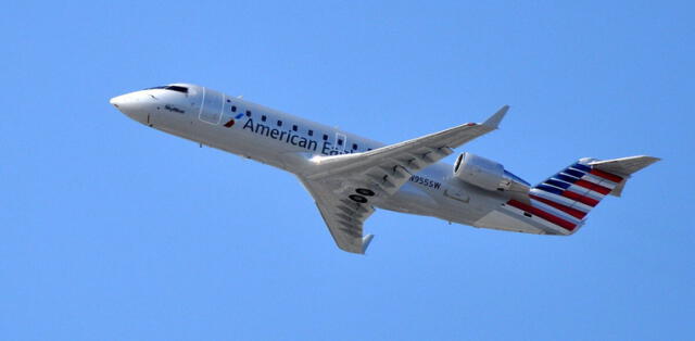  Bombardier CRJ700 es el modelo de avión que sufrió el trágico incidente. Foto: Actualidad Aeroespacial   