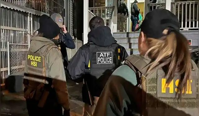  A pesar de los esfuerzos locales para proteger a los inmigrantes en Estados Unidos, las redadas masivas de ICE pueden poner a prueba estos esfuerzos. Foto: Democracy Now   