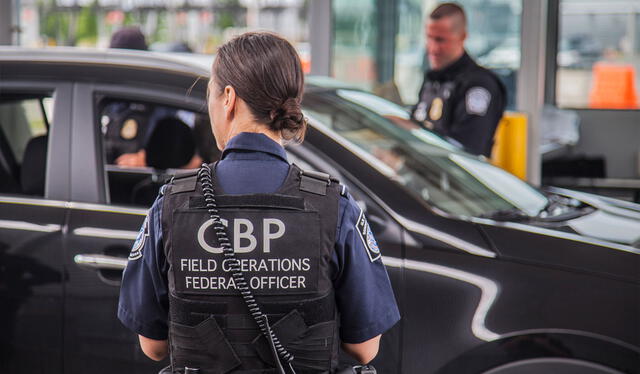 Enríquez renovó su documento en mayo de 2024 y lo utilizó sin problemas en enero de este año. Foto: Immigration Impact Enríquez renovó su documento en mayo de 2024 y lo utilizó sin problemas en enero de este año. Foto: Immigration Impact