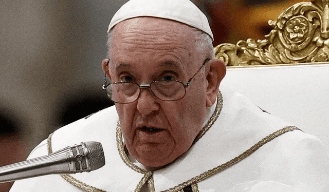 La Santa Sede confirmó que los médicos le administraron al Papa un "alto flujo" de oxígeno debido a su crisis respiratoria. Foto: ABC. La Santa Sede confirmó que los médicos le administraron al Papa un "alto flujo" de oxígeno debido a su crisis respiratoria. Foto: ABC.