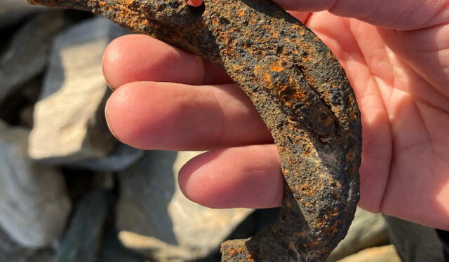  Una herradura medieval encontrada en la placa de hielo de Lendbreen. Foto: secrets of the ice   