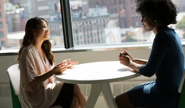 Una de los resultados asegura que las mujeres son las principales responsables de la educación de los niños, lo que implica una mayor necesidad de comunicación. Foto: Pexels Una de los resultados asegura que las mujeres son las principales responsables de la educación de los niños, lo que implica una mayor necesidad de comunicación. Foto: Pexels
