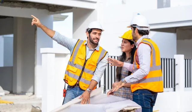 Debido al impulso de proyectos de infraestructura, reconstrucción y desarrollo urbano en diversas regiones del país, la demanda por ingenieros civiles en el Perú ha experimentado un crecimiento sostenido en los últimos años. Foto: Blog USIL Debido al impulso de proyectos de infraestructura, reconstrucción y desarrollo urbano en diversas regiones del país, la demanda por ingenieros civiles en el Perú ha experimentado un crecimiento sostenido en los últimos años. Foto: Blog USIL