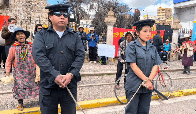 Otorgan plazo de 72 horas para la llegada de Díaz Zulueta. Créditos: Cinthia Álvarez / La República.<br><br> Otorgan plazo de 72 horas para la llegada de Díaz Zulueta. Créditos: Cinthia Álvarez / La República.<br><br>