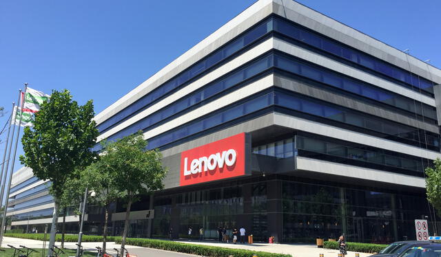 En el sector tecnológico, Lenovo adquirió Motorola Mobility a Google por 2.910 millones en 2014. Foto: Expansión En el sector tecnológico, Lenovo adquirió Motorola Mobility a Google por 2.910 millones en 2014. Foto: Expansión