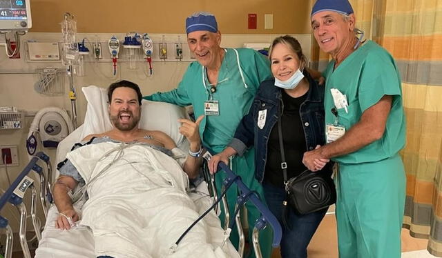 El comediante posteó fotos en sus redes sociales tras salir de la operación Foto: Diario Primicia El comediante posteó fotos en sus redes sociales tras salir de la operación Foto: Diario Primicia