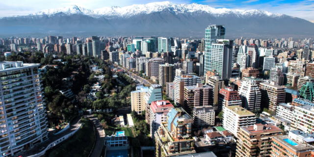 Una de las particularidades más sorprendentes de Chile es su forma: a pesar de que se extiende por más de 4.200 kilómetros de norte a sur, su ancho promedio es de apenas 180 kilómetros. Foto: Tripadvisor Una de las particularidades más sorprendentes de Chile es su forma: a pesar de que se extiende por más de 4.200 kilómetros de norte a sur, su ancho promedio es de apenas 180 kilómetros. Foto: Tripadvisor