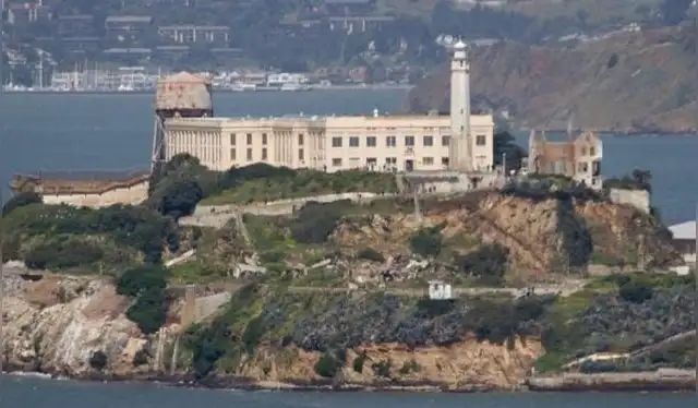 Alcatraz es un popular destino turístico administrado por el Servicio de Parques Nacionales Foto:Ok Diario Alcatraz es un popular destino turístico administrado por el Servicio de Parques Nacionales Foto:Ok Diario