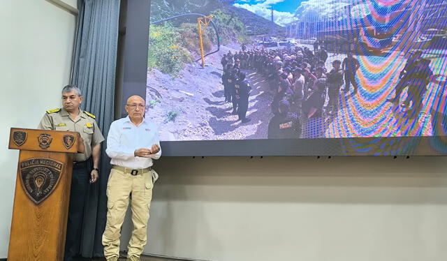 Ministro del Interior llegó a Pataz para tomar medidas tras masacre. Créditos: Sergio Verde / La República.<br><br> Ministro del Interior llegó a Pataz para tomar medidas tras masacre. Créditos: Sergio Verde / La República.<br><br>
