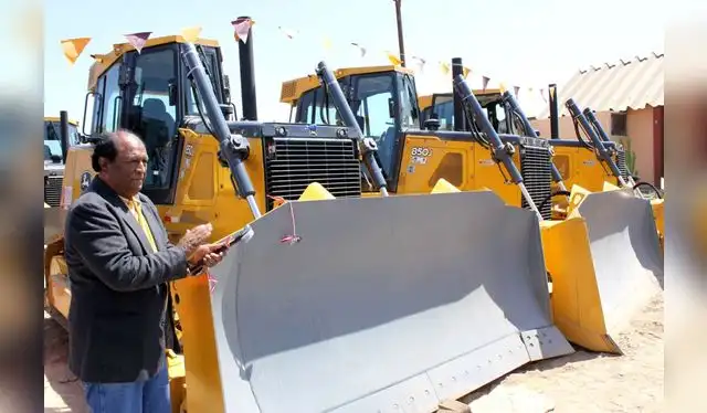 Con la maquinaria pesada, el Gobierno Regional de Tacna llevó a cabo diversos trabajos. Foto: Andina Con la maquinaria pesada, el Gobierno Regional de Tacna llevó a cabo diversos trabajos. Foto: Andina