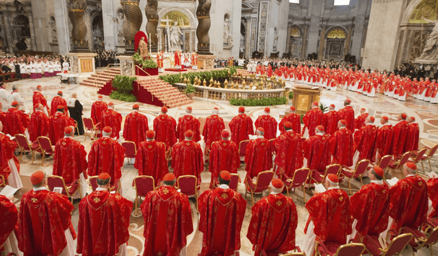 los cónclaves no solo son signo de la dinámica interna de la iglesia, sino que también son un reflejo del contexto histórico y social en el que tienen lugar. Foto: EFE los cónclaves no solo son signo de la dinámica interna de la iglesia, sino que también son un reflejo del contexto histórico y social en el que tienen lugar. Foto: EFE