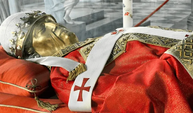  Los restos del Papa Gregorio X descansan en la catedral de Arezzo. Foto: Shutterstock   