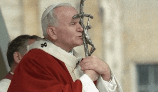  La figura del papa polaco fue el símbolo de muchos para la resistencia y para la esperanza. Foto: Vaticano   