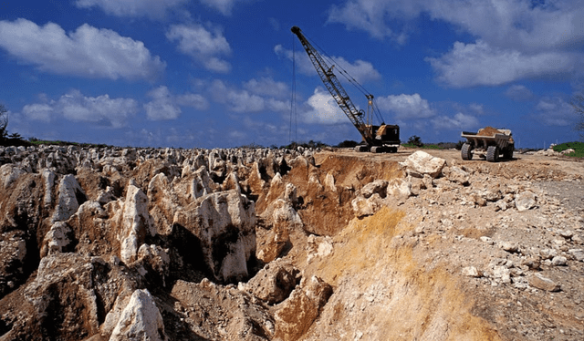 Nauru alcanzó su apogeo económico en la década de los ochenta gracias a la explotación del fosfato. Foto: Gobierno de Nauru Nauru alcanzó su apogeo económico en la década de los ochenta gracias a la explotación del fosfato. Foto: Gobierno de Nauru