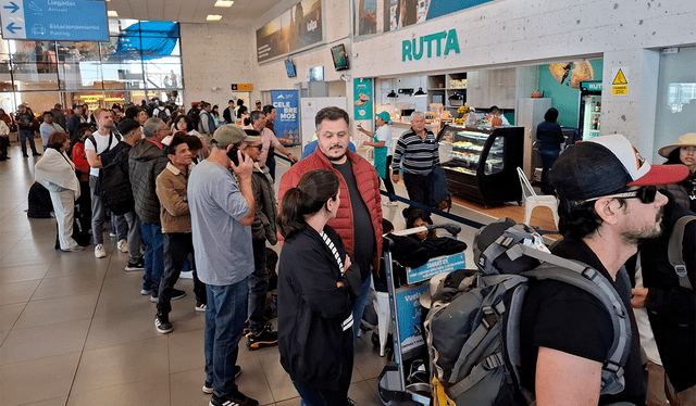 Operaciones en el aeropuerto se retomaron recién a la 1:30 p.m. Créditos: Wilder Pari / La República.<br><br> Operaciones en el aeropuerto se retomaron recién a la 1:30 p.m. Créditos: Wilder Pari / La República.<br><br>