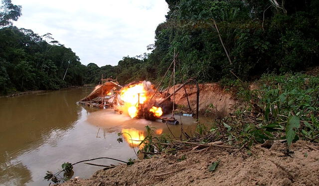  En <strong>Loreto</strong>, en este 2025 se identificaron 12 ríos con presencia de dragas dedicadas a la minería ilegal.    