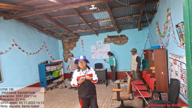 Autoridades reubicarán a escolares del distrito de San Pedro cuyas aulas presenten daños . Autoridades reubicarán a escolares del distrito de San Pedro cuyas aulas presenten daños .