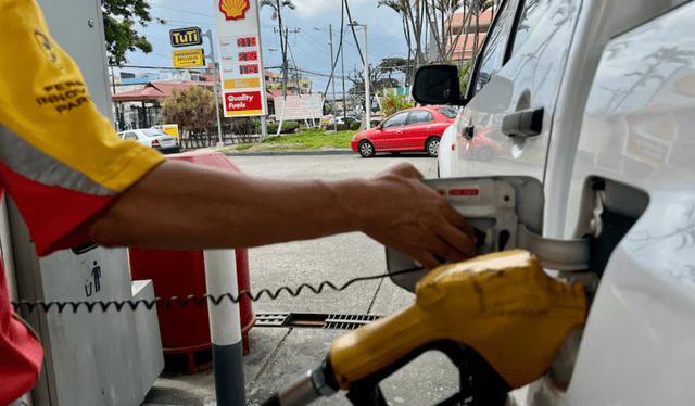 Según datos de la Asociación Estadounidense del Automóvil (AAA), el precio promedio del galón de gasolina se sitúa en US$3.05 en Florida. Foto: El Universo Según datos de la Asociación Estadounidense del Automóvil (AAA), el precio promedio del galón de gasolina se sitúa en US$3.05 en Florida. Foto: El Universo