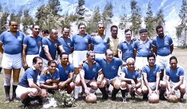  <a rel="noreferrer noopener" href="https://larepublica.pe/tag/lolo-fernandez" target="_blank">'</a>Lolo<a rel="noreferrer noopener" href="https://larepublica.pe/tag/lolo-fernandez" target="_blank">'</a> Fernández usando la camiseta de Sporting Cristal Foto: X   