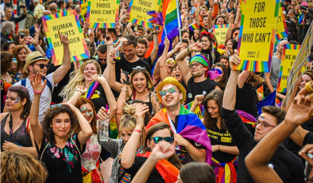 Marcha LGBT en Italia. Foto: Amnistía Internacional Marcha LGBT en Italia. Foto: Amnistía Internacional