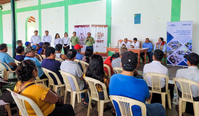 También se presentó un modelo de desarrollo agrario con énfasis en gestión empresarial. También se presentó un modelo de desarrollo agrario con énfasis en gestión empresarial.