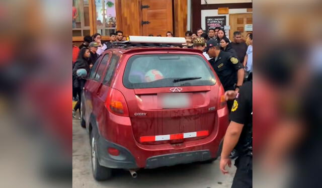  Ciudadanos cuestionaron que aún se dejen a animales encerrados en autos, pese a las advertencias de asfixias. Foto: composición LR/ TikTok/ @viaje.mania   
