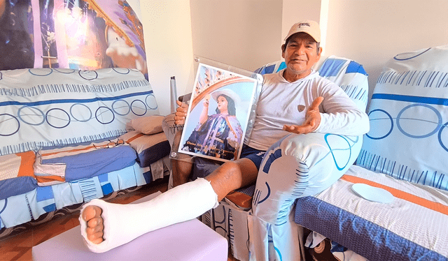 El artista Rodolfo Liza dice que el Divino Niño le salvó, tras permanecer 22 días conectado a un balón de oxígeno luego de contagiarse de COVID-19. Créditos: Emmanuel Moreno, La República El artista Rodolfo Liza dice que el Divino Niño le salvó, tras permanecer 22 días conectado a un balón de oxígeno luego de contagiarse de COVID-19. Créditos: Emmanuel Moreno, La República